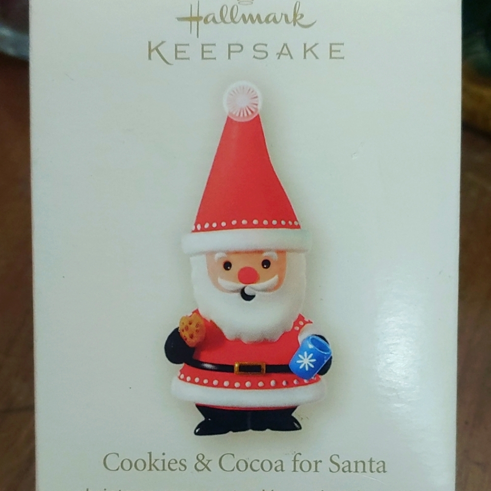 NEW Hallmark Santa Ornament
